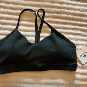 Fleo sports bra